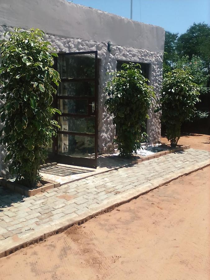 Sunshinevibe Guest House Kasane Exterior foto
